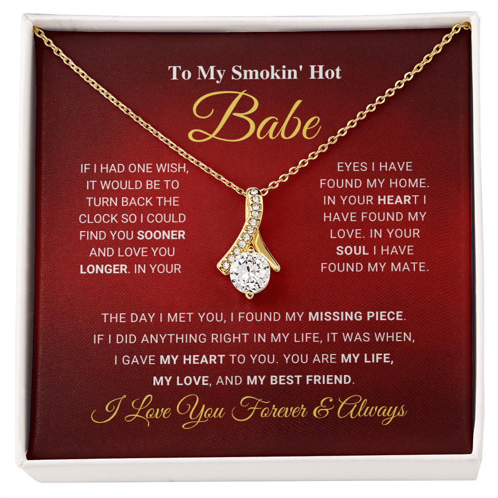 Smokin' Hot Babe - Alluring Beauty Necklace